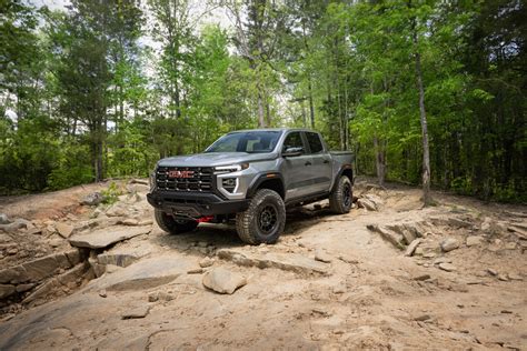 GMC presenta la edición 2024 Canyon AT4X AEV CarManía