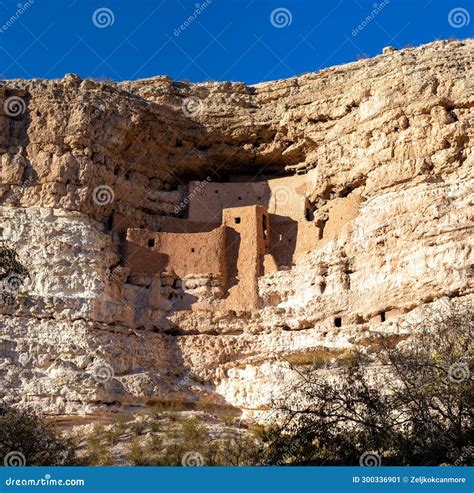 Montezuma Castle National Monument Cliff Face Rock Dwellings Detail ...