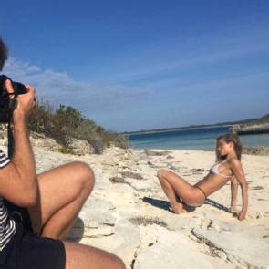 Hannah Ferguson Topless And Nude On The BeachWürth Calender Scandal Planet