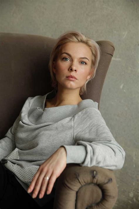 Полина сыркина: биография, (стрельникова)