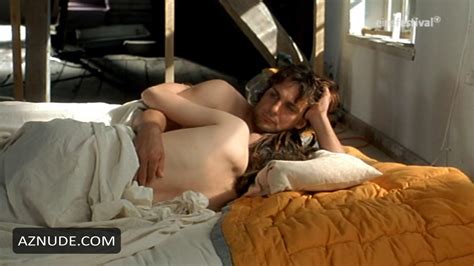 SUMMER 04 NUDE SCENES AZNude