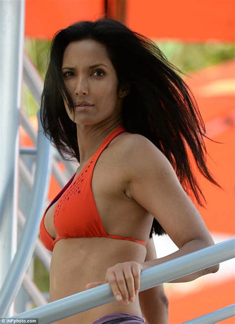 Padma Lakshmi Flaunts Her Incredible Bikini Body In Miami Daily Mail