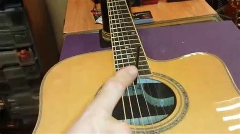 C Mo Ajustar El Alma De Una Guitarra Ac Stica Calibrado De Guitarras