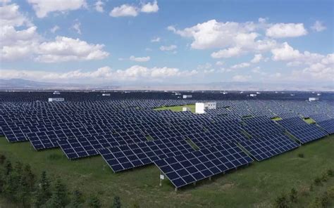 The World S Top 10 Largest Solar Farms Solar StorageXtra