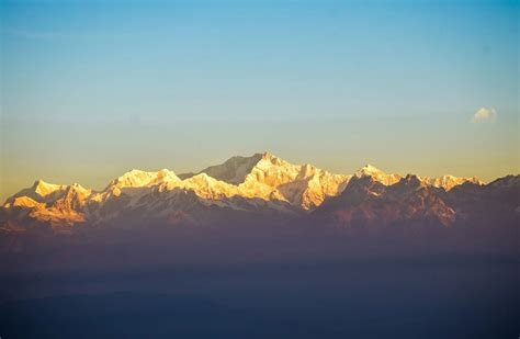 Witness the Sunrise from Tiger Hill Darjeeling - ROADS RIDER
