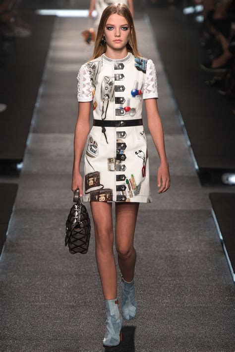 Louis Vuitton Spring 2015 Ready To Wear Helena Bordon