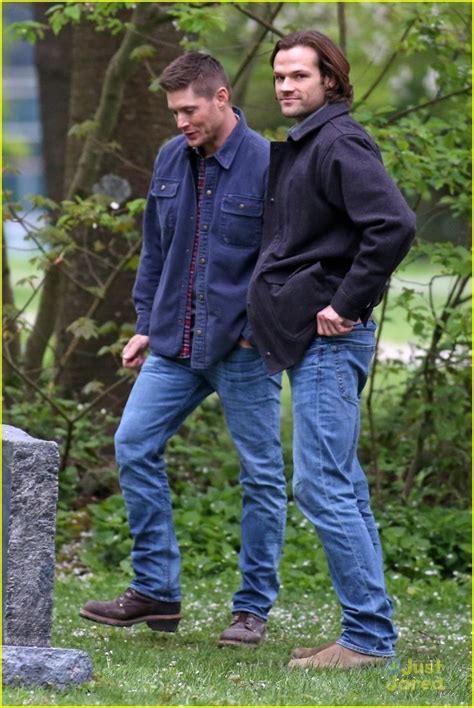 Pin By Josh Skelton On Dean Winchesters Style Supernatural Seasons