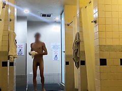 Vestiário Caged Twink Walking around Naked at ThisVid