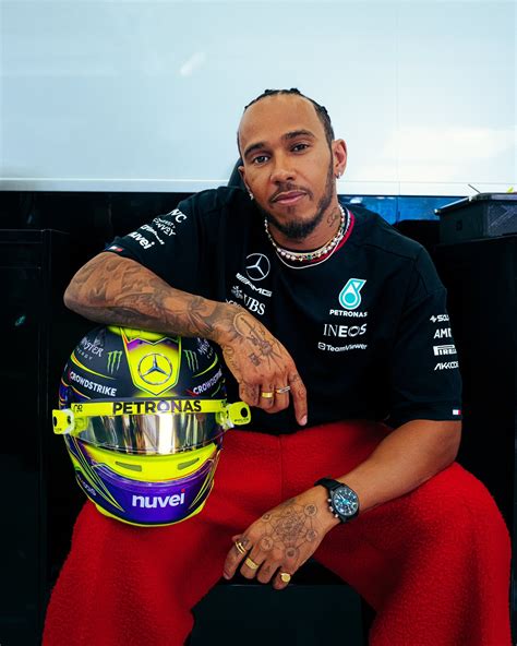 Mercedes Amg F1 Lewis Hamilton Amg Petronas F1 Drivers World