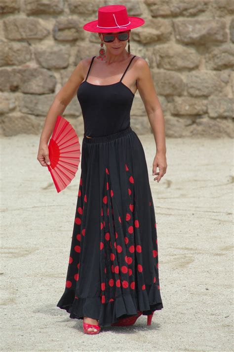 Spanish Lady In Barcelona Pentax User Photo Gallery