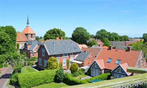 Rysum & Umgebung - Das Lükko-Leuchtturm-Ferienhaus