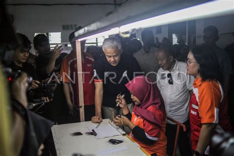 Ganjar Pranowo Serap Aspirasi Pegawai Pabrik ANTARA Foto