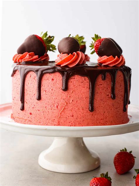 Chocolate Strawberry Cake