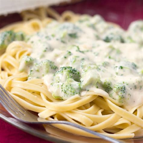 Broccoli & Fettuccine Alfredo – Add Salt & Serve