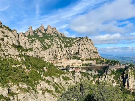 Experience Catalonia's festivals, fiestas and traditional fairs