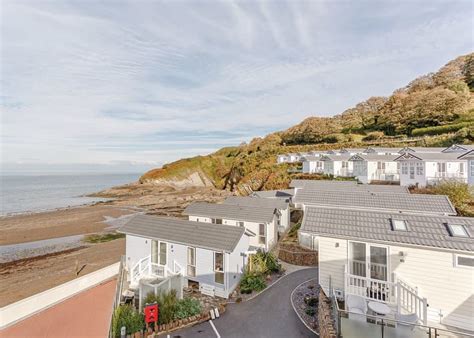 Beach Cove Coastal Retreat In Hele Bay Ilfracombe Lodges Book