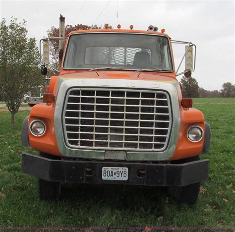 1974 Ford 8000 Winch Truck In Kingsville Mo Item E5638 Sold Purple