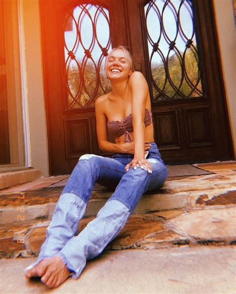 50 Hot And Sexy Danielle Bradbery Photos 12thBlog