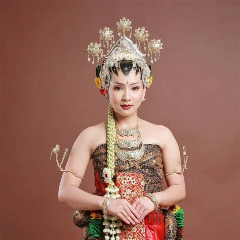 Java Indonesia Traditional Costume Pakaian Tradisional Anak