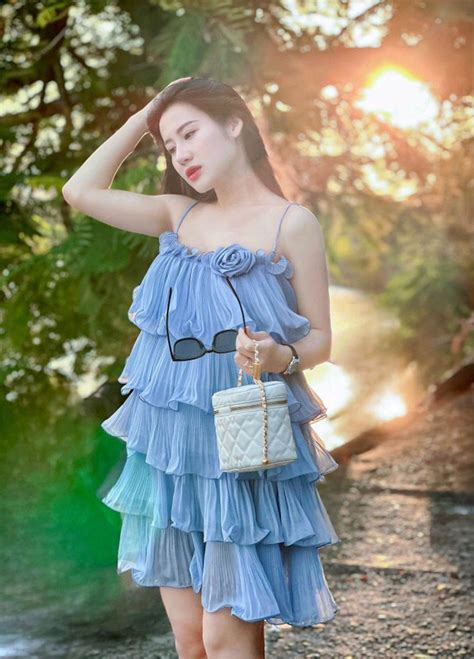 Hot girl quân nhân làm netizen mê mệt khi khoe bụng bầu