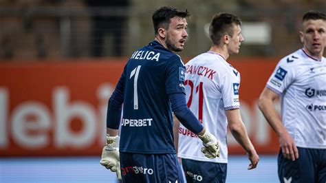 Ekstraklasa Daniel Bielica Obroni Rzut Karny W Meczu G Rnika Zabrze W