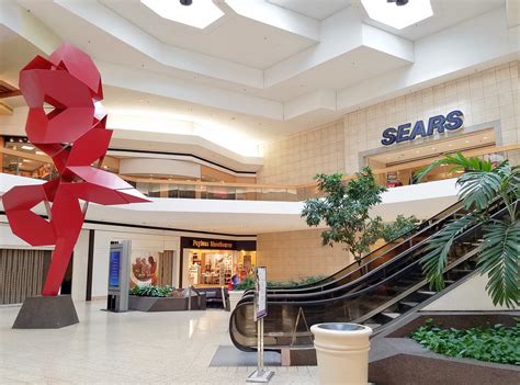 Sears Court At Lakeside Mall Feat Six Tonner A Photo On Flickriver