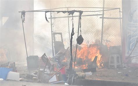 Incendio consume vivienda en la colonia Ruiz Cortínez El Sol de