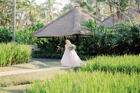 Light and Airy Four Seasons Sayan Bali Wedding - Lotus Ponds Ceremony