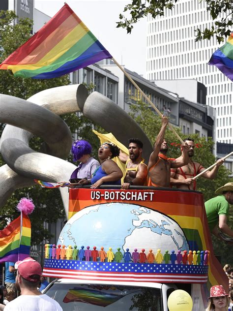Christopher Street Day in Berlin: 750.000 Besucher bei Parade