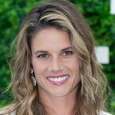 Missy Peregrym - Bio, Age, Net Worth, Married, Facts, Career