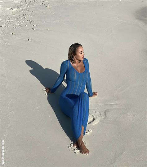 Violetta Bert Nude OnlyFans Leaks Fappening FappeningBook