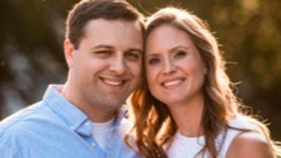 Brautjungfer Tage vor Hochzeit von Bräutigam zu Sex gedrängt Hochzeit findet trotzdem statt