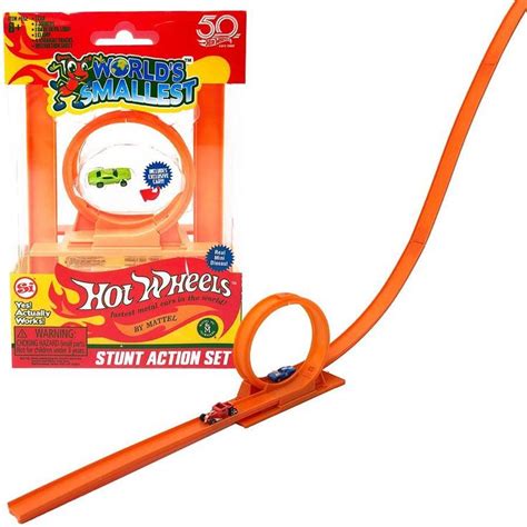 World S Smallest Hot Wheels Stunt Action Set Hot Wheels Stunts Stunts Nostalgic Toys