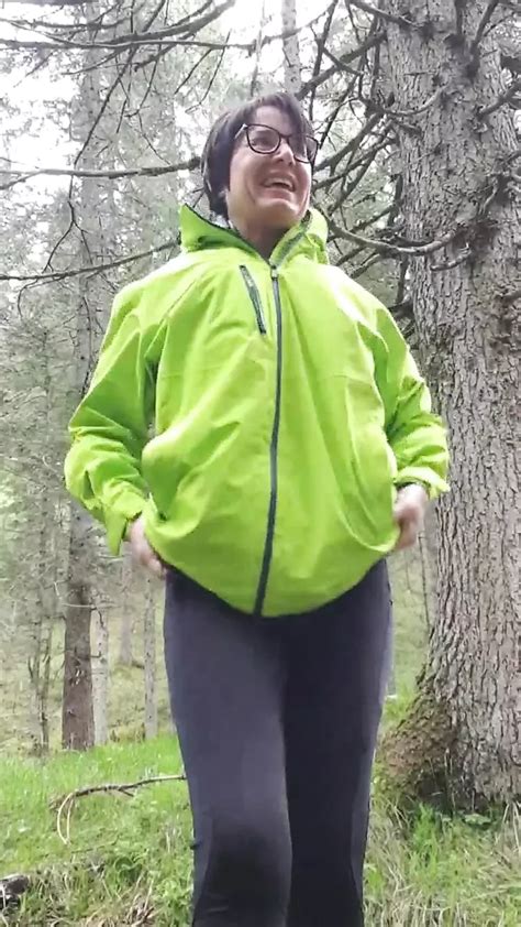 Milf Julie Sprutar I Skogen XHamster