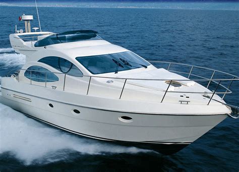 Clarity Yacht Charter - Azimut 42 Specification - Portsmouth ...