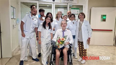 Fiori Darancio Al Maggiore Paziente Si Sposa In Ospedale VIDEO