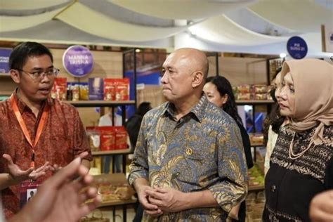 Foto BCA Promosikan Produk Lokal Kepada Delegasi KTT G20 Bali