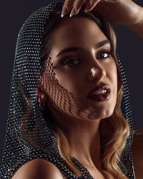 Flora | Fotografía de moda | Después de tanta espera... ¡La nota ya