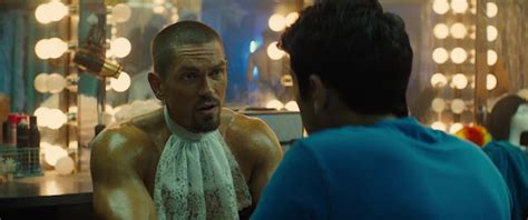 AusCAPS Steve Howey Shirtless And Nude Extra In Stuber