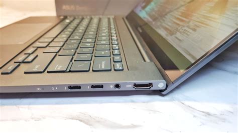 Asus Zenbook 14x Oled Ux3404 Review 2023 Beautifully Slim And