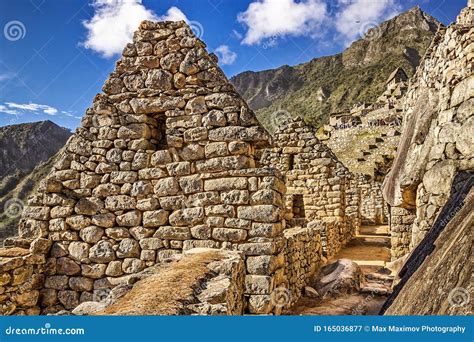 machu picchu peru remains  house walls  machu picchu unesco