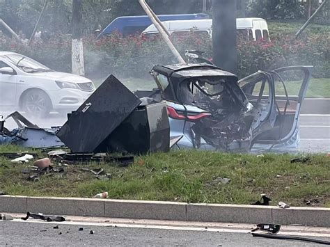 电动汽车发生交通事故起火致驾驶员身亡，蔚来公司回应：非常难过，已配合相关部门调查