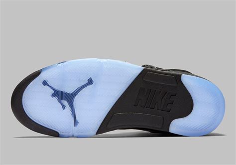 Air Jordan 5 “Black Metallic Reimagined" 2025 | SneakerNews.com