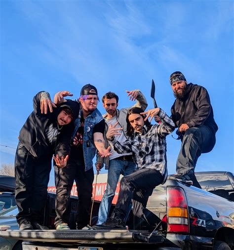 how to fish making noise easily 7