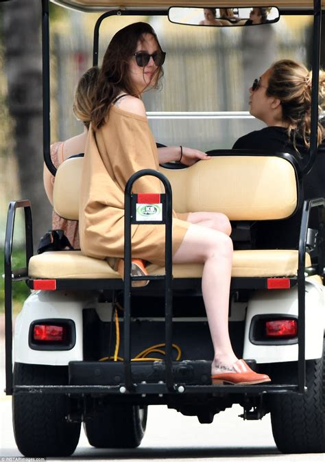 Dakota Johnson Looks Sensational In Black Bikini In Miami Daily Mail Online