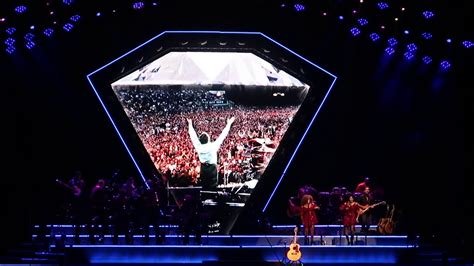 2017 7 16 Neil Diamond Intro Cherry Cherry Live Youtube