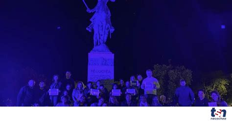 Iluminaron De Azul El Monumento A Mariano Necochea Por El D A Mundial