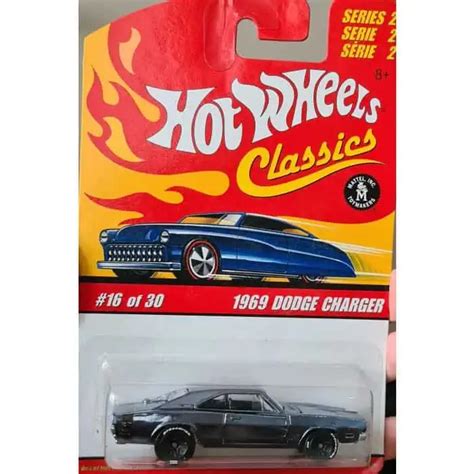 Hot Wheels Classics Dodge Charger Universo Hot Wheels
