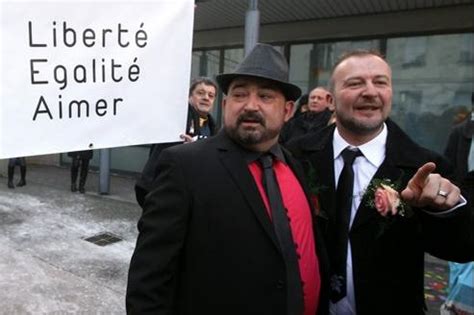 Un mariage gay symbolique célébré en Ile de France