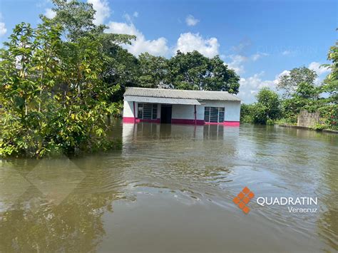 Seis Colonias De Las Choapas Permanecen Bajo El Agua